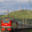 Poezd-Tomsk-Adler-na-peregone-Revda-Reshety.-foto-Kirilla-SHirokova - Revda-Info.Ru